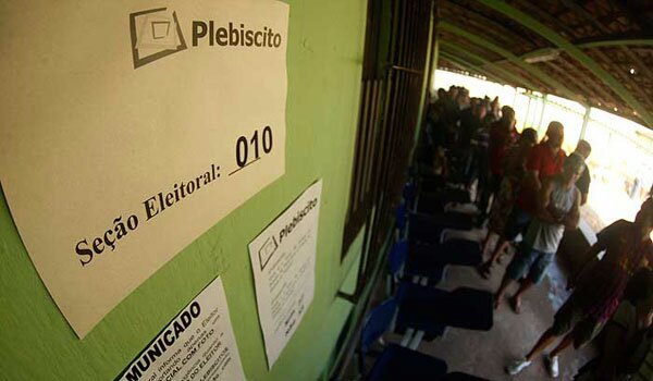 Plebiscitarismo, sistema eleitoral e “democracia direta”